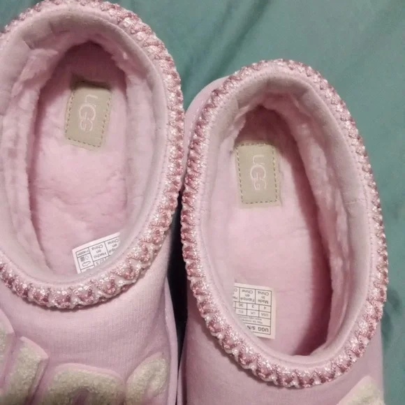 UGG Light Pink Cozy Slippers - Picture 2 of 7